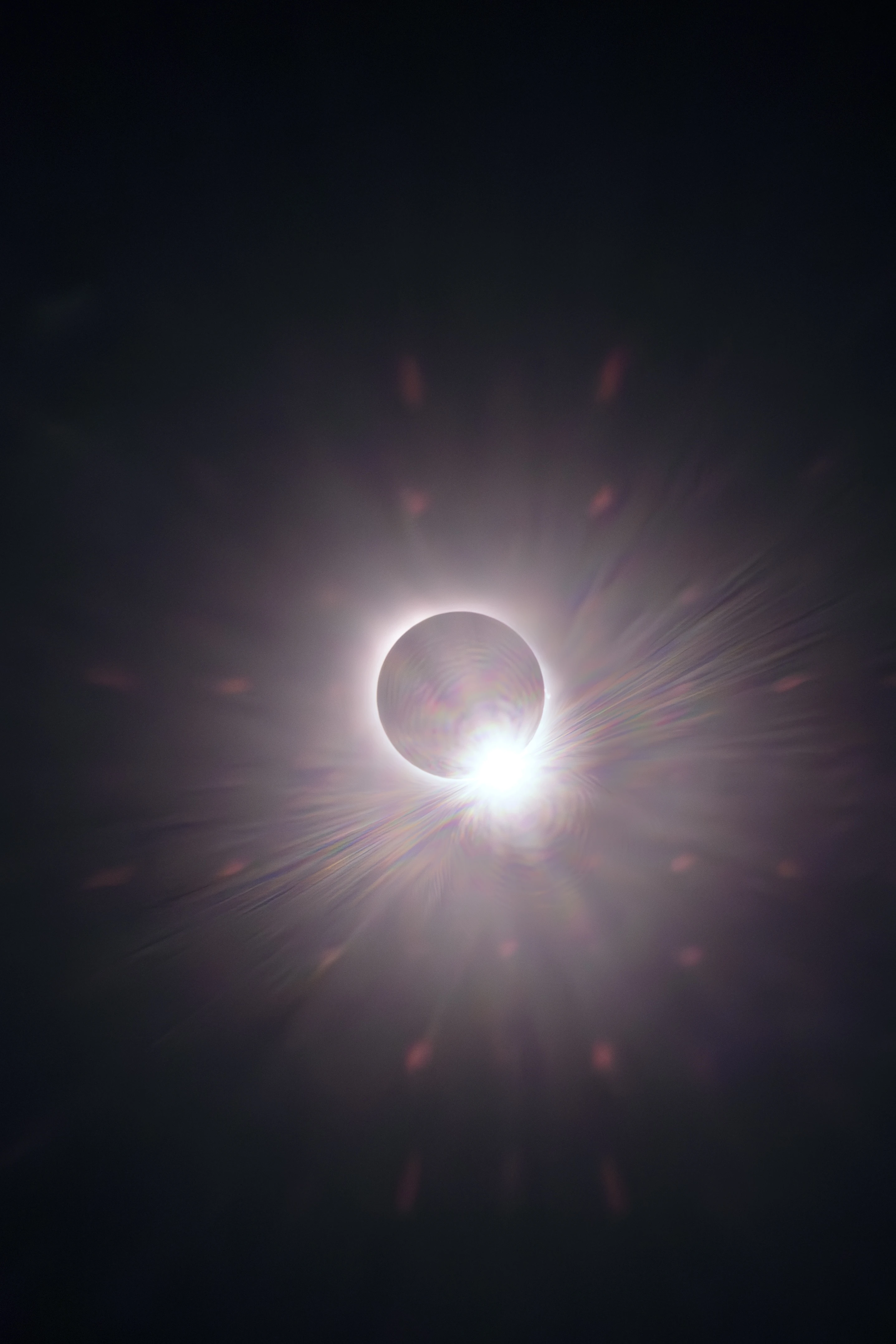 Astrophotograph of Diamond Ring by Carter Thorbecke.